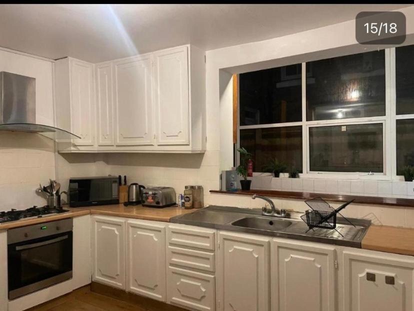 Guest House Balham, South London Spacious, Lambert, 6 Rooms Available Exterior photo